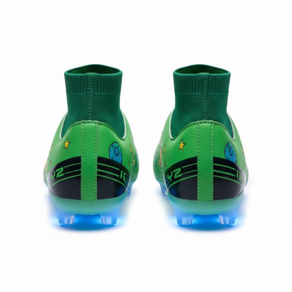 Botas verdes con calcetín vistas desde detrás para niñas.