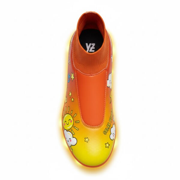 Botas amarillo-naranja con calcetín vistas desde arriba para niñas.